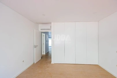 Apartamento T2 para Venda em Esgueira