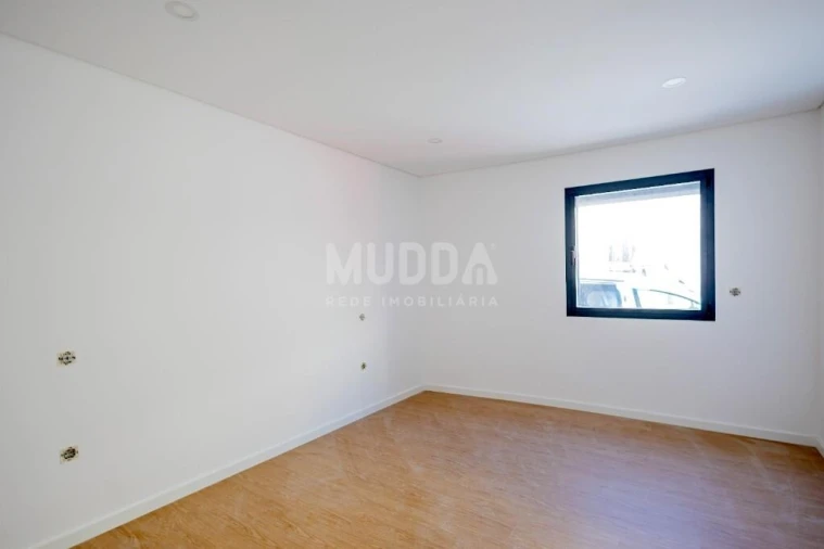 Apartamento T2 para Venda em Esgueira Foto 13