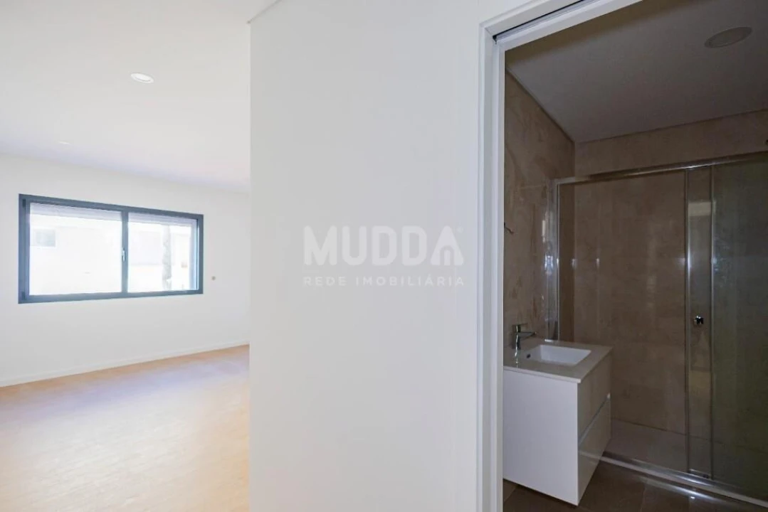 Apartamento T2 para Venda em Esgueira Foto 6