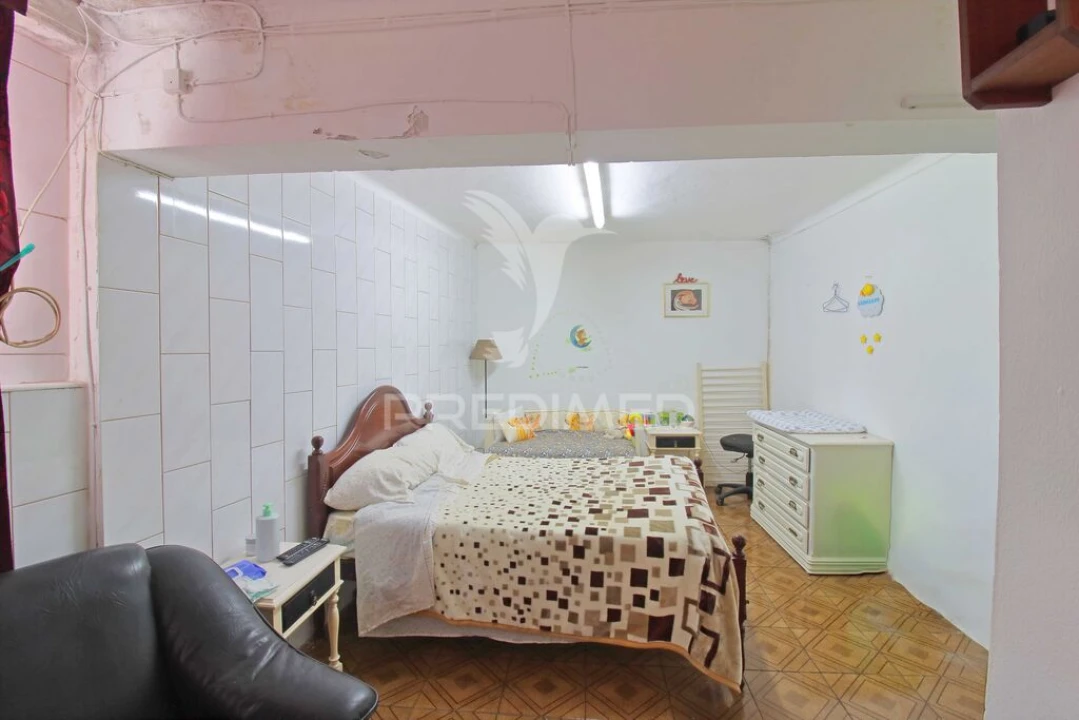 Moradia T4 para Venda em Angra (Nossa Senhora da Conceição) Foto 7