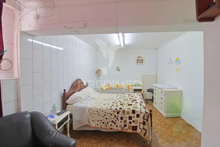 Moradia T4 para Venda em Angra (Nossa Senhora da Conceição) Foto 7