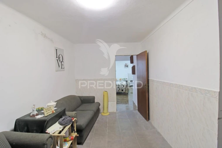 Moradia T4 para Venda em Angra (Nossa Senhora da Conceição) Foto 6