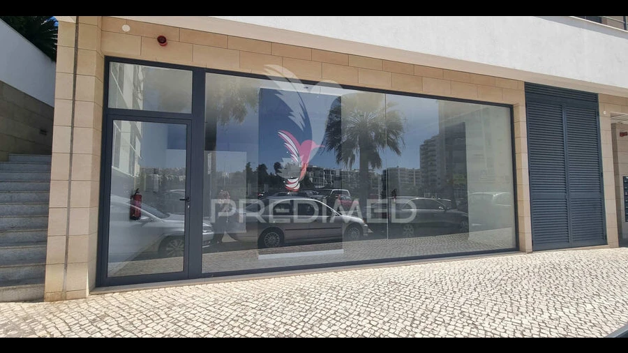 Loja para Arrendamento em Portimão