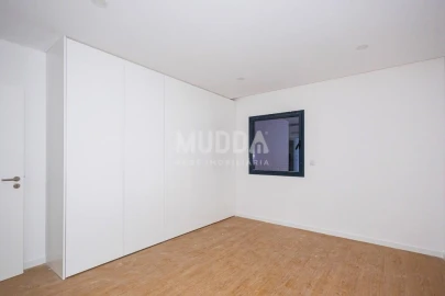 Apartamento T2 para Venda em Esgueira