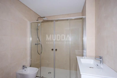 Apartamento T2 para Venda em Esgueira
