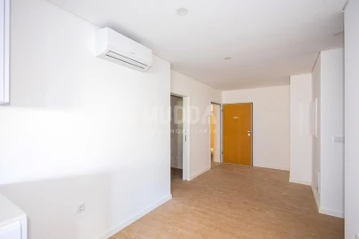 Apartamento T2 para Venda em Esgueira