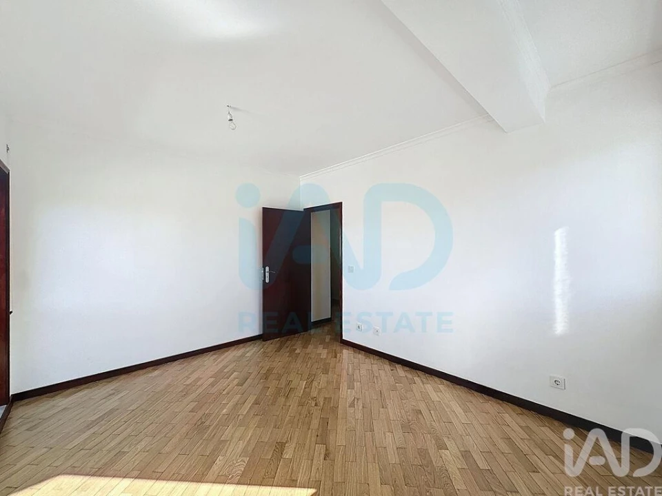 Apartamento T2 para Venda em Valongo Foto 14