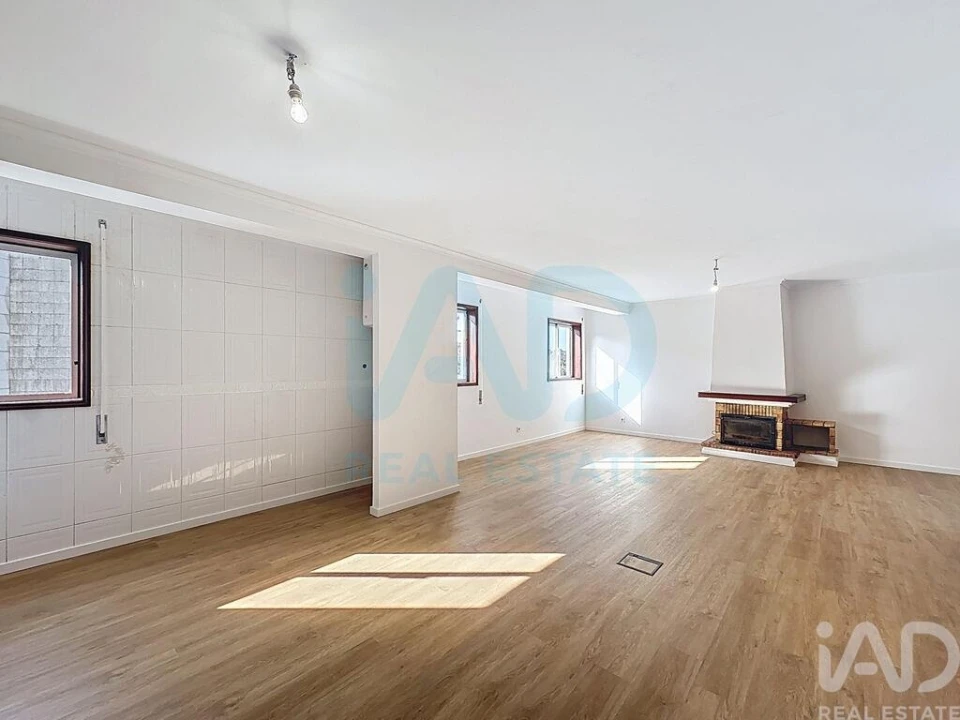 Apartamento T2 para Venda em Valongo Foto 9