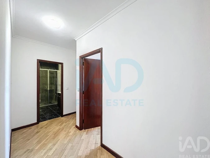 Apartamento T2 para Venda em Valongo Foto 17