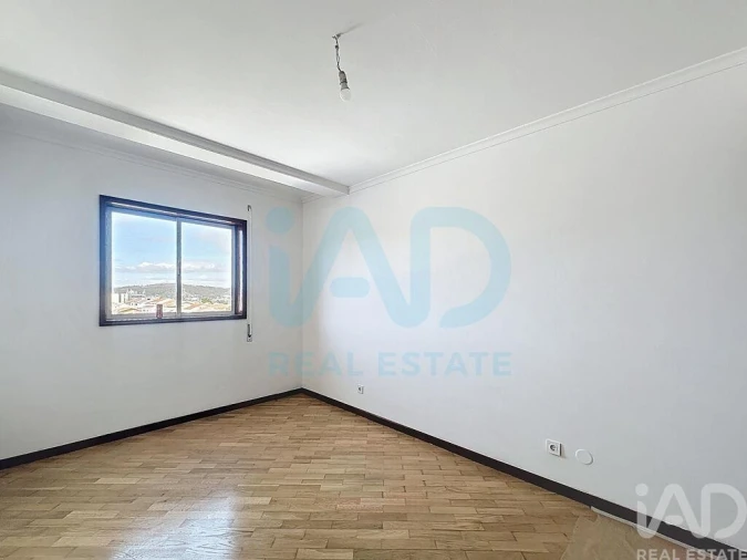 Apartamento T2 para Venda em Valongo Foto 18