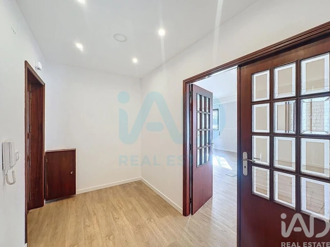 Apartamento T2 para Venda em Valongo Foto 12