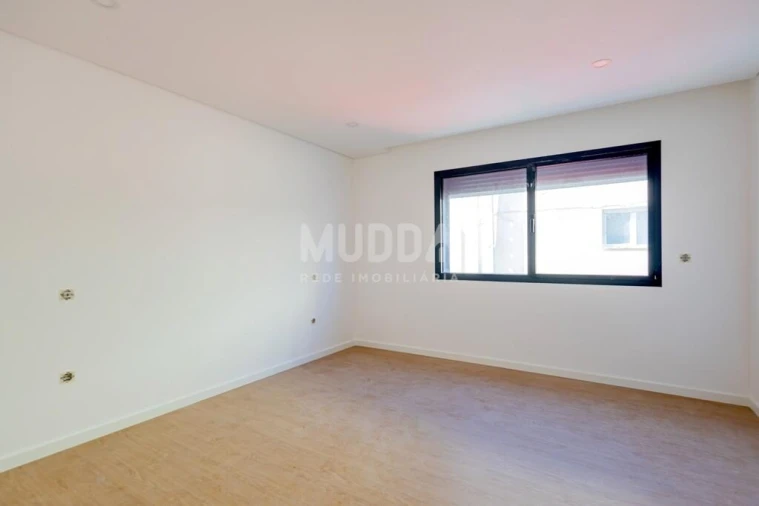 Apartamento T3 para Venda em Esgueira Foto 2