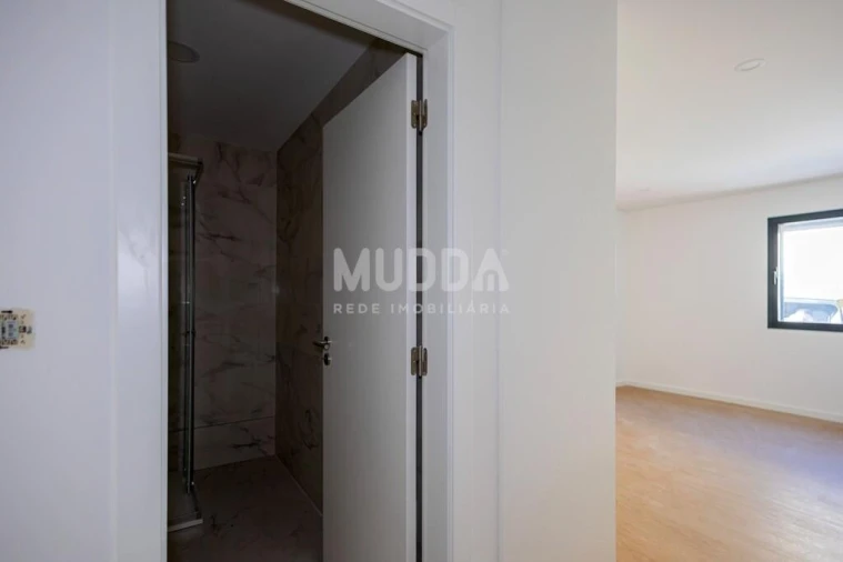 Apartamento T3 para Venda em Esgueira Foto 12