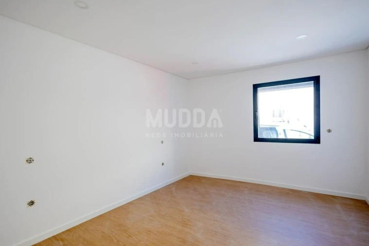 Apartamento T3 para Venda em Esgueira Foto 13