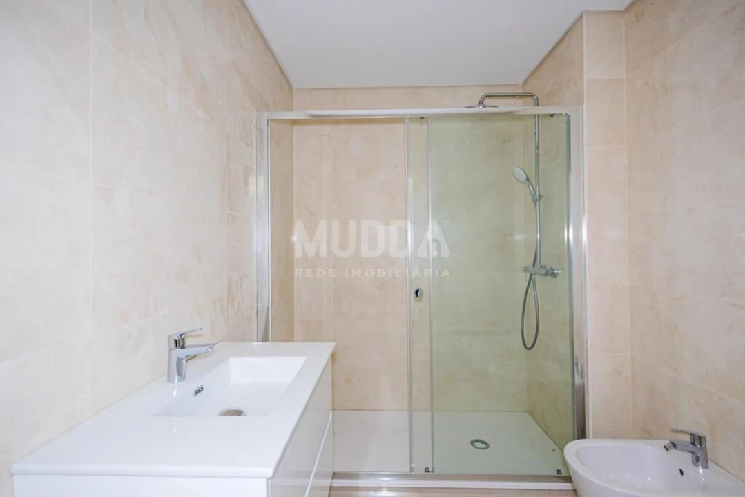 Apartamento T3 para Venda em Esgueira Foto 4