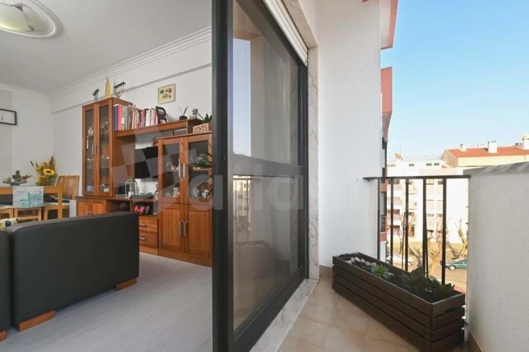 Apartamento T2 para Venda em Agualva e Mira-Sintra Foto 3