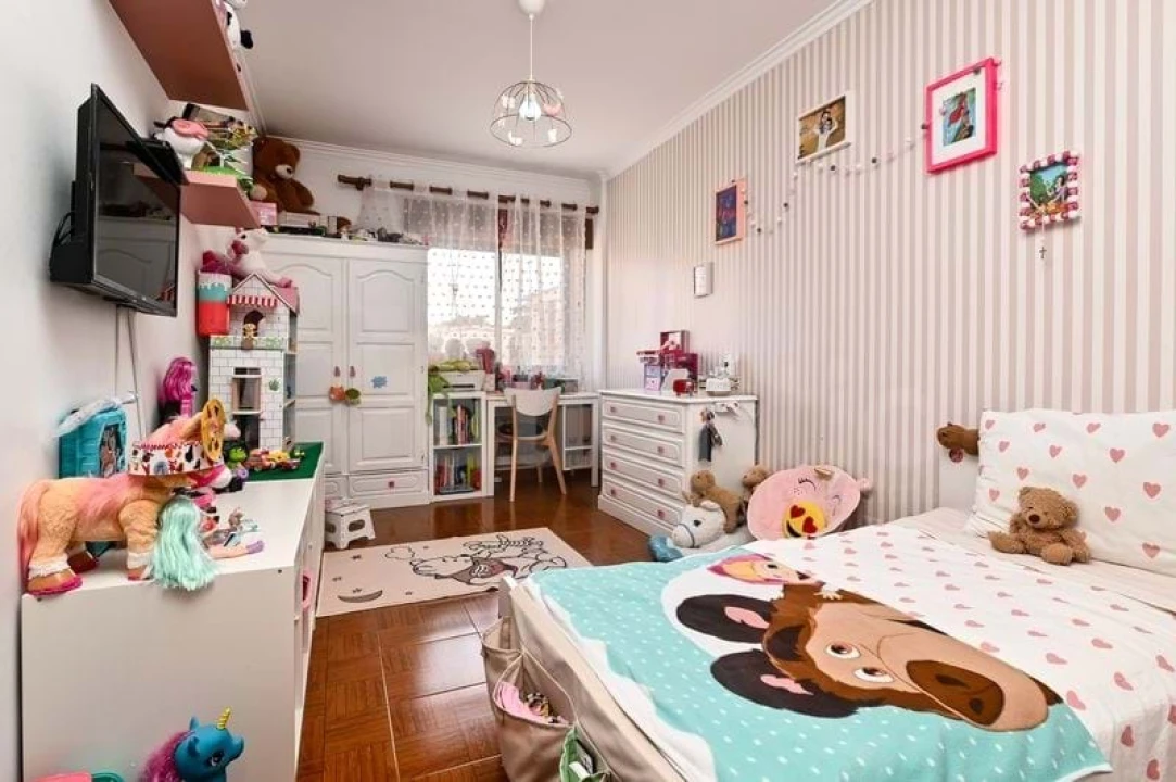 Apartamento T2 para Venda em Agualva e Mira-Sintra Foto 13