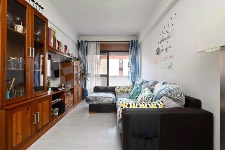 Apartamento T2 para Venda em Agualva e Mira-Sintra Foto 1