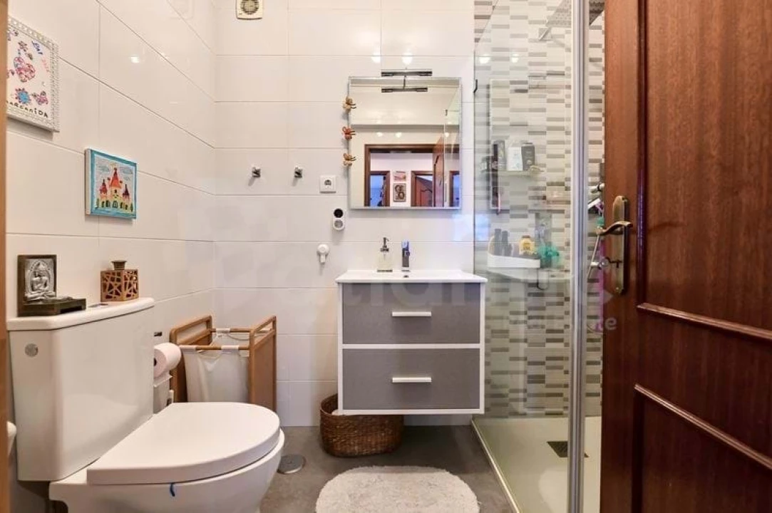 Apartamento T2 para Venda em Agualva e Mira-Sintra Foto 12