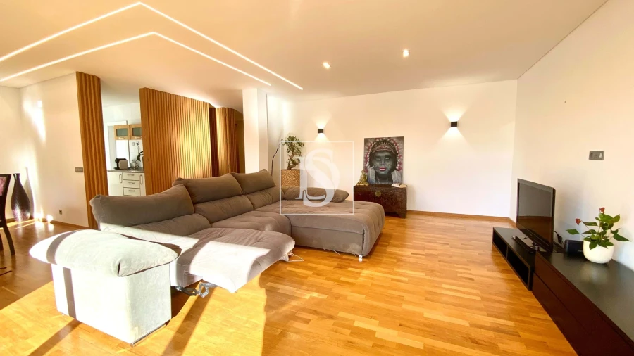 Apartamento T3 para Venda em Santo Tirso, Couto (Santa Cristina e São Miguel) e Burgães Foto 1