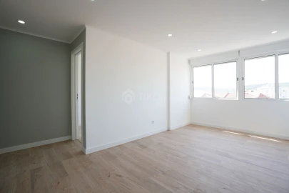 Apartamento T2 para Venda em Odivelas
