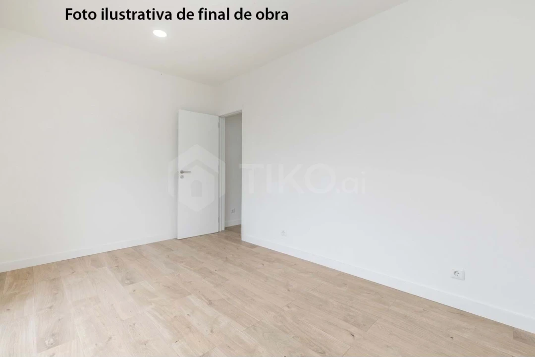 Apartamento T2 para Venda em Odivelas Foto 12