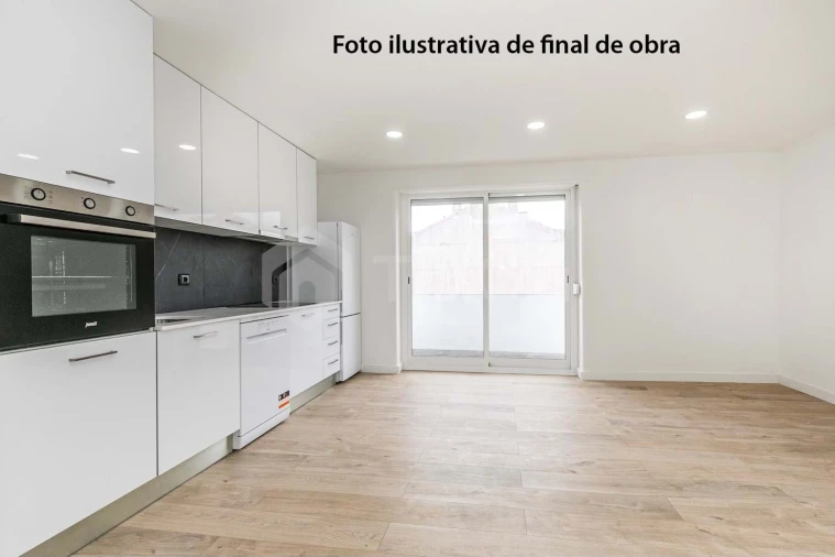 Apartamento T2 para Venda em Odivelas Foto 4