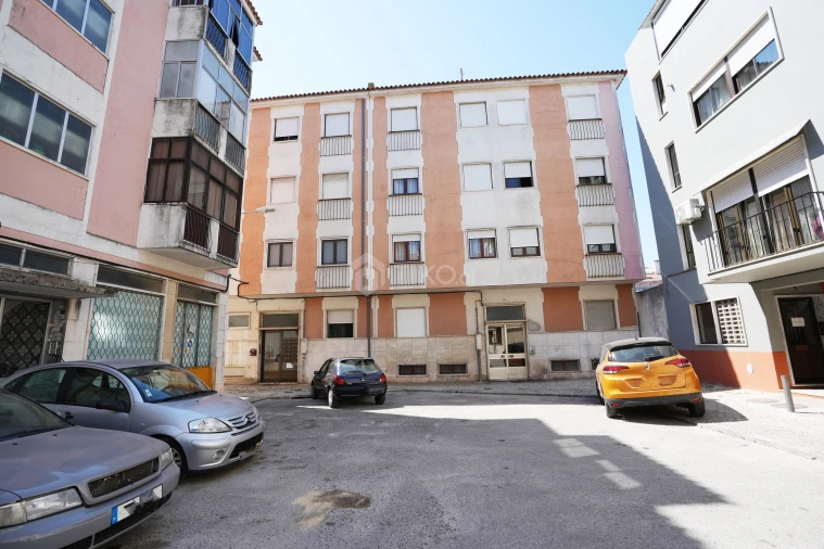 Apartamento T2 para Venda em Odivelas Foto 22