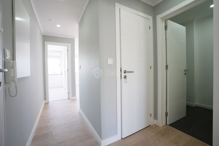 Apartamento T2 para Venda em Odivelas Foto 8
