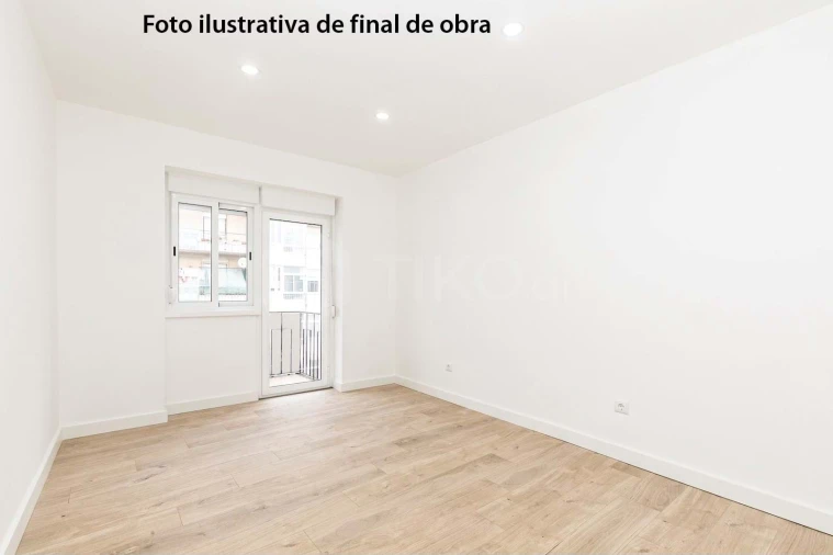 Apartamento T2 para Venda em Odivelas Foto 13