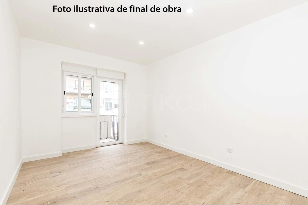 Apartamento T2 para Venda em Odivelas Foto 13