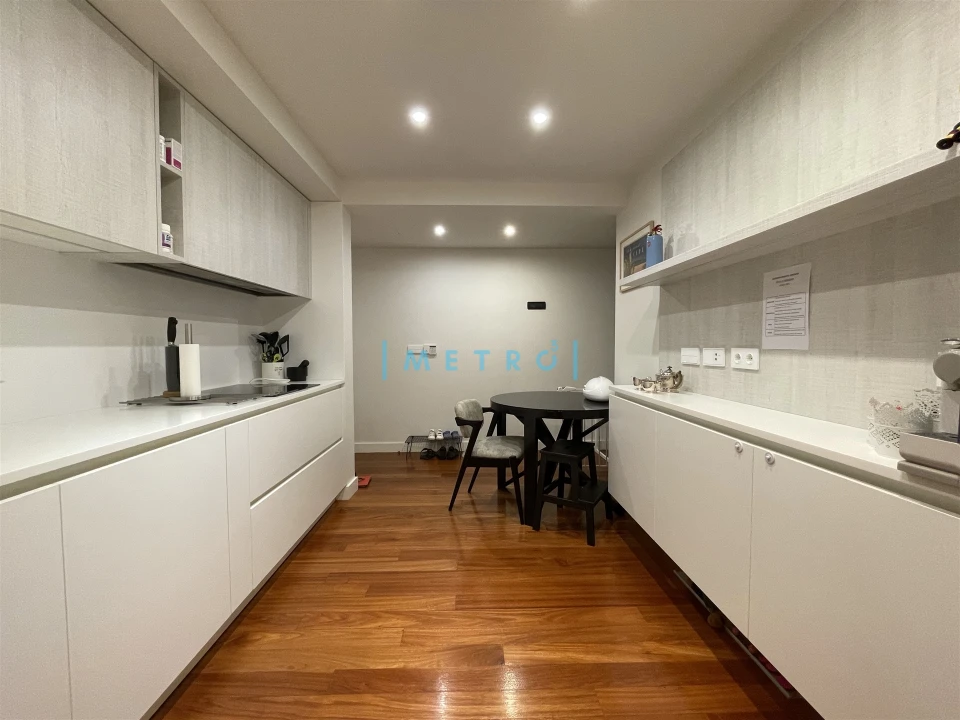 Apartamento T2 para Venda em Aldoar, Foz do Douro e Nevogilde Foto 5