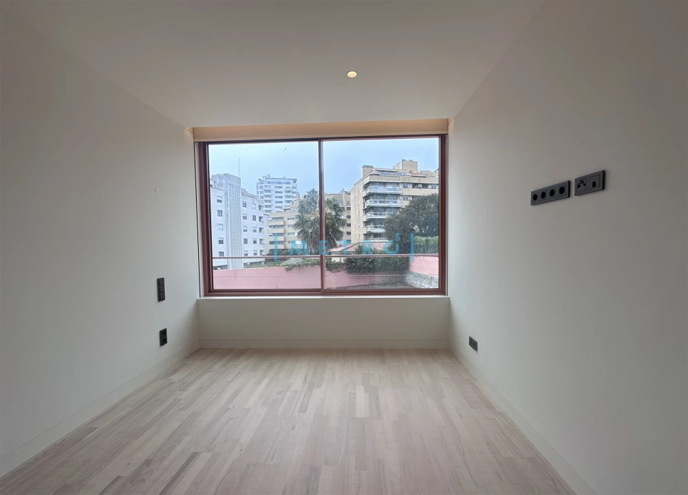 Apartamento T5 para Venda em Aldoar, Foz do Douro e Nevogilde Foto 23