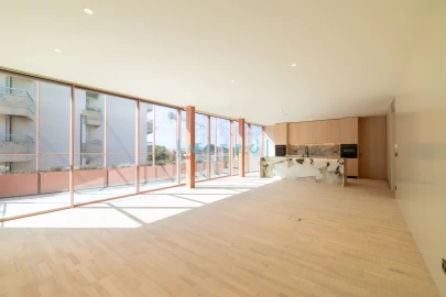 Apartamento T5 para Venda em Aldoar, Foz do Douro e Nevogilde