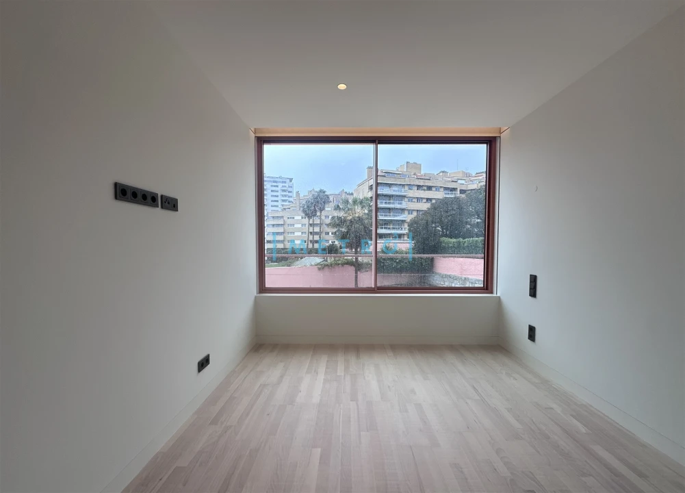 Apartamento T5 para Venda em Aldoar, Foz do Douro e Nevogilde Foto 18