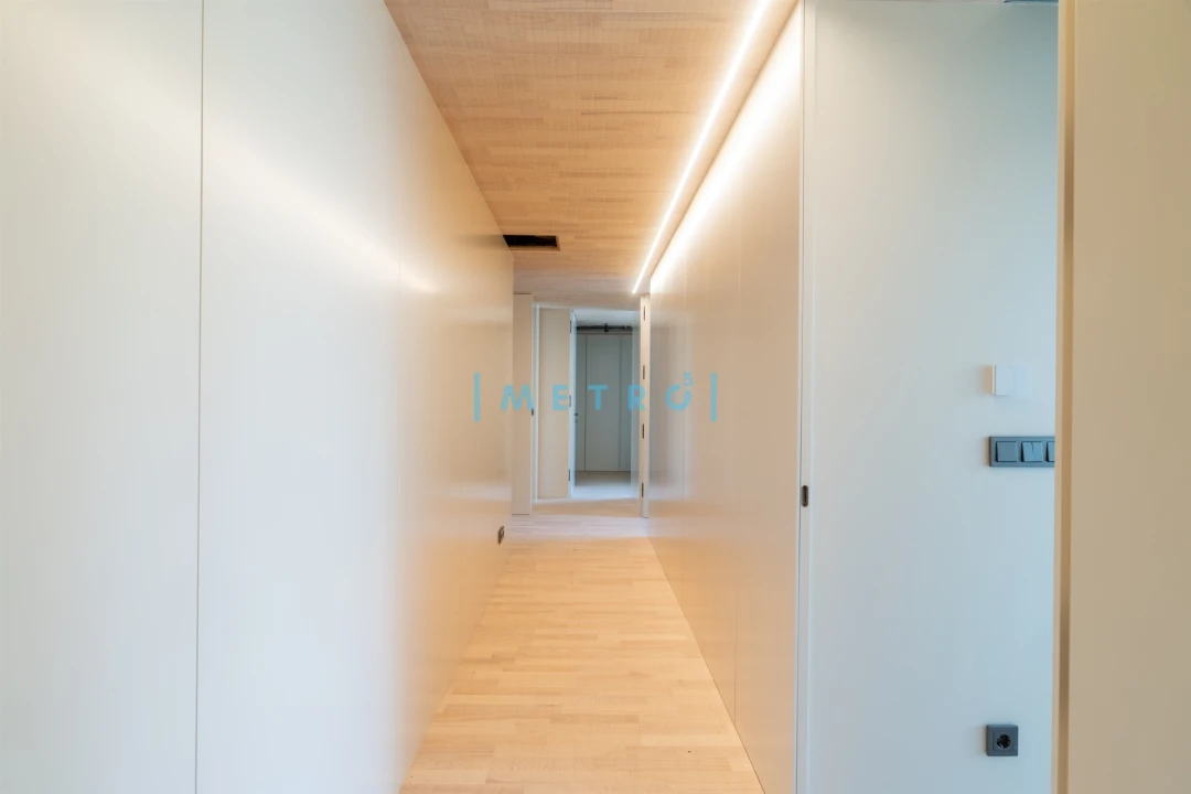 Apartamento T5 para Venda em Aldoar, Foz do Douro e Nevogilde Foto 24