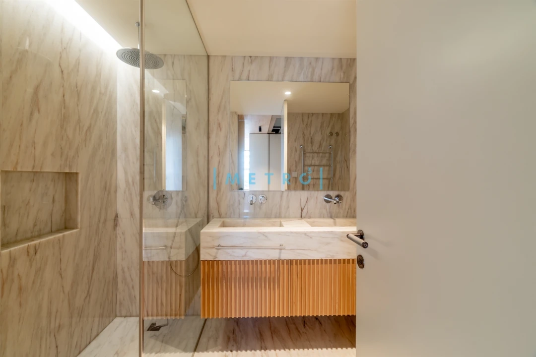 Apartamento T5 para Venda em Aldoar, Foz do Douro e Nevogilde Foto 27