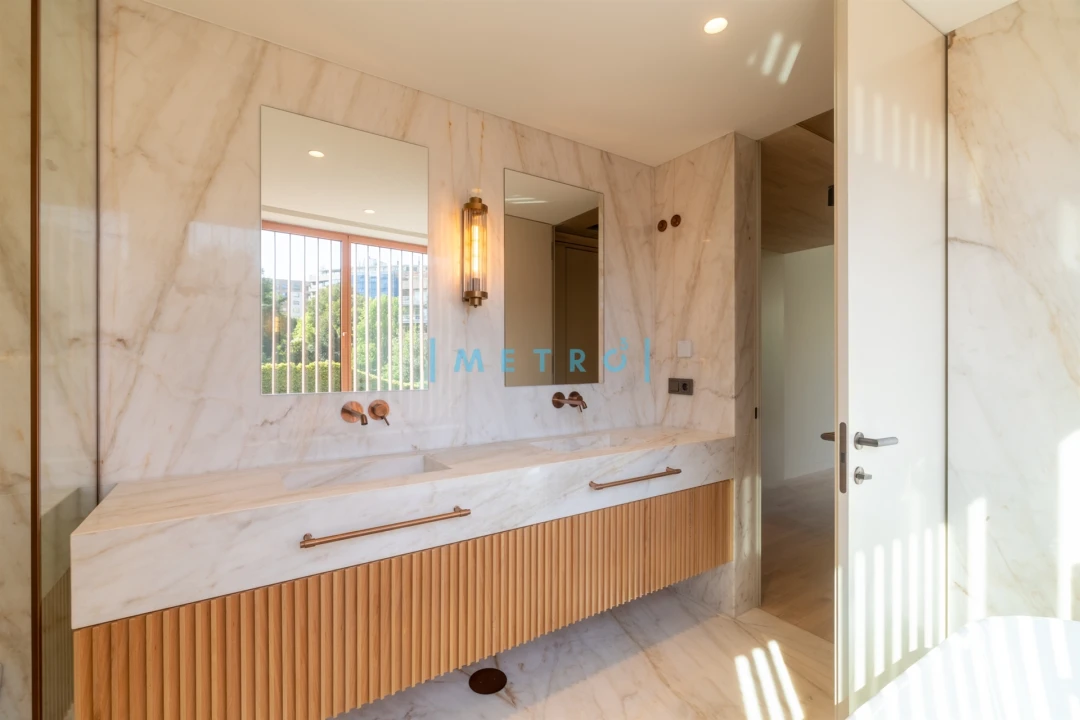Apartamento T5 para Venda em Aldoar, Foz do Douro e Nevogilde Foto 29
