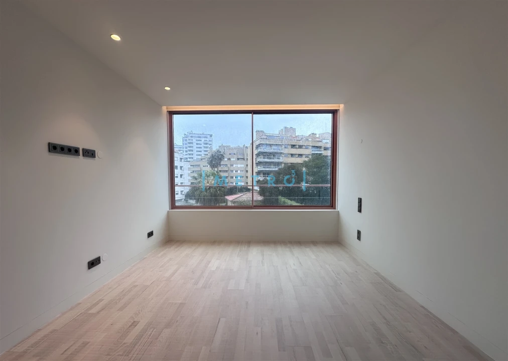 Apartamento T5 para Venda em Aldoar, Foz do Douro e Nevogilde Foto 20