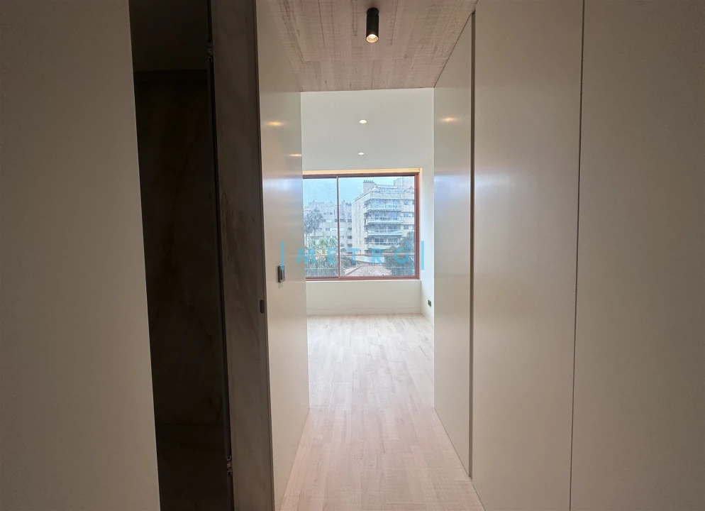 Apartamento T5 para Venda em Aldoar, Foz do Douro e Nevogilde Foto 16