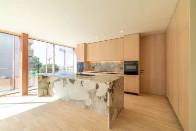 Apartamento T5 para Venda em Aldoar, Foz do Douro e Nevogilde