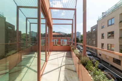 Apartamento T5 para Venda em Aldoar, Foz do Douro e Nevogilde