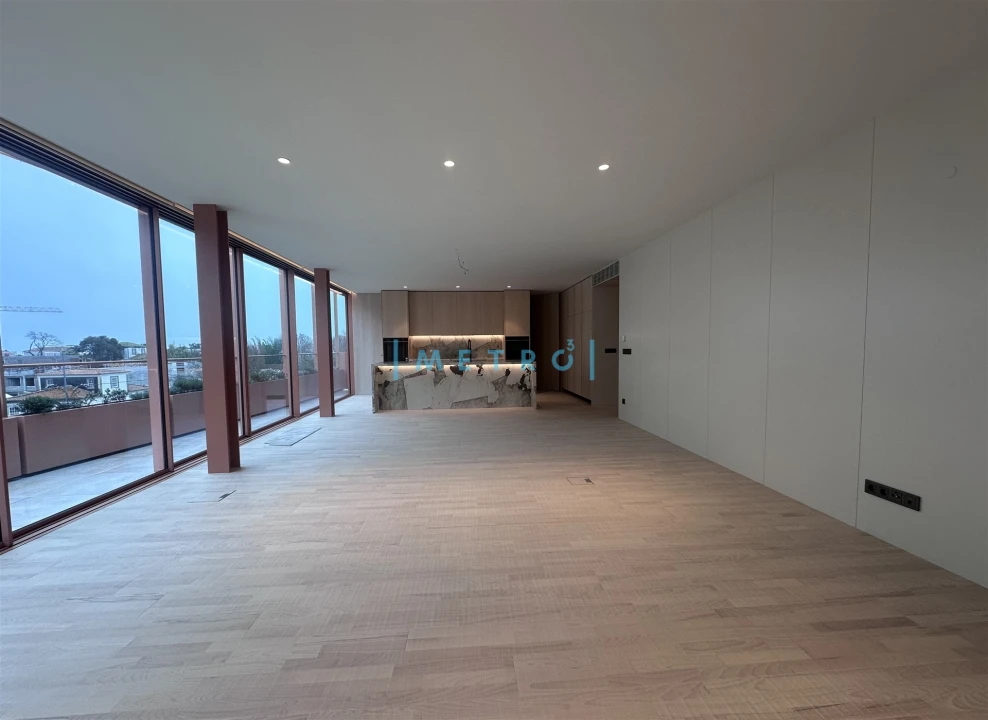 Apartamento T5 para Venda em Aldoar, Foz do Douro e Nevogilde Foto 4