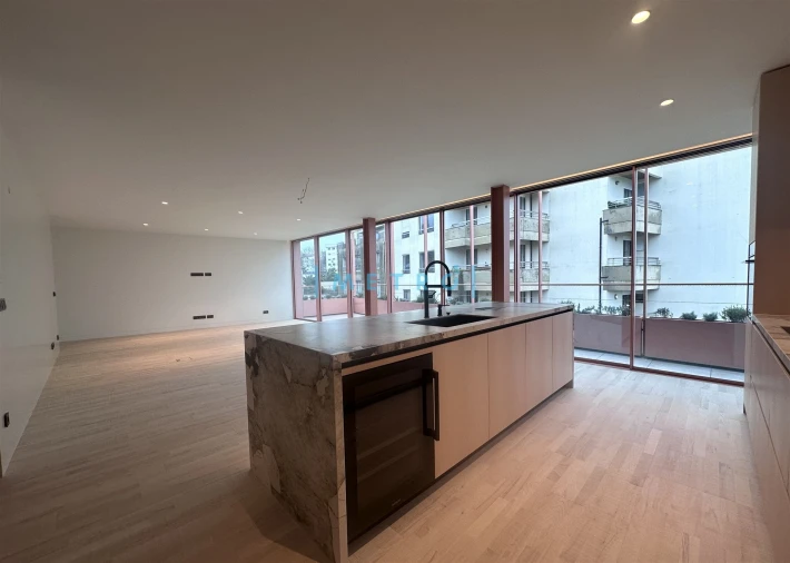 Apartamento T5 para Venda em Aldoar, Foz do Douro e Nevogilde Foto 5