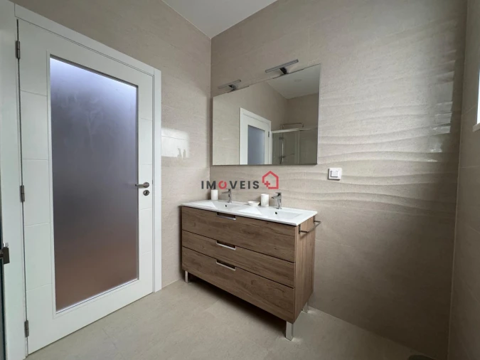 Moradia T3 para Venda em Almeirim Foto 5