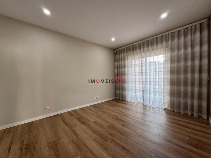 Moradia T3 para Venda em Almeirim Foto 2