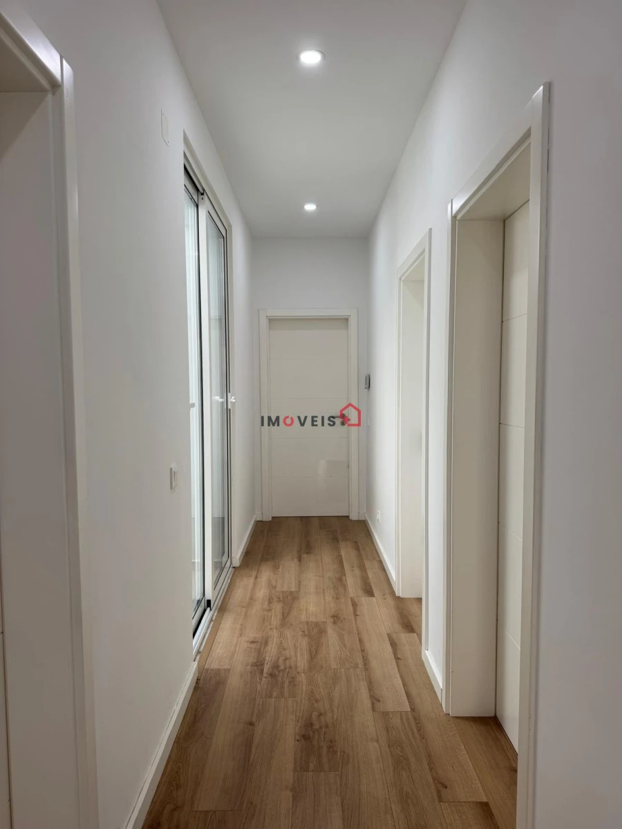 Moradia T3 para Venda em Almeirim Foto 17