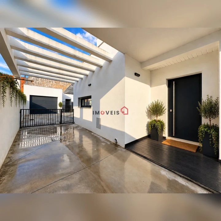 Moradia T3 para Venda em Almeirim Foto 1