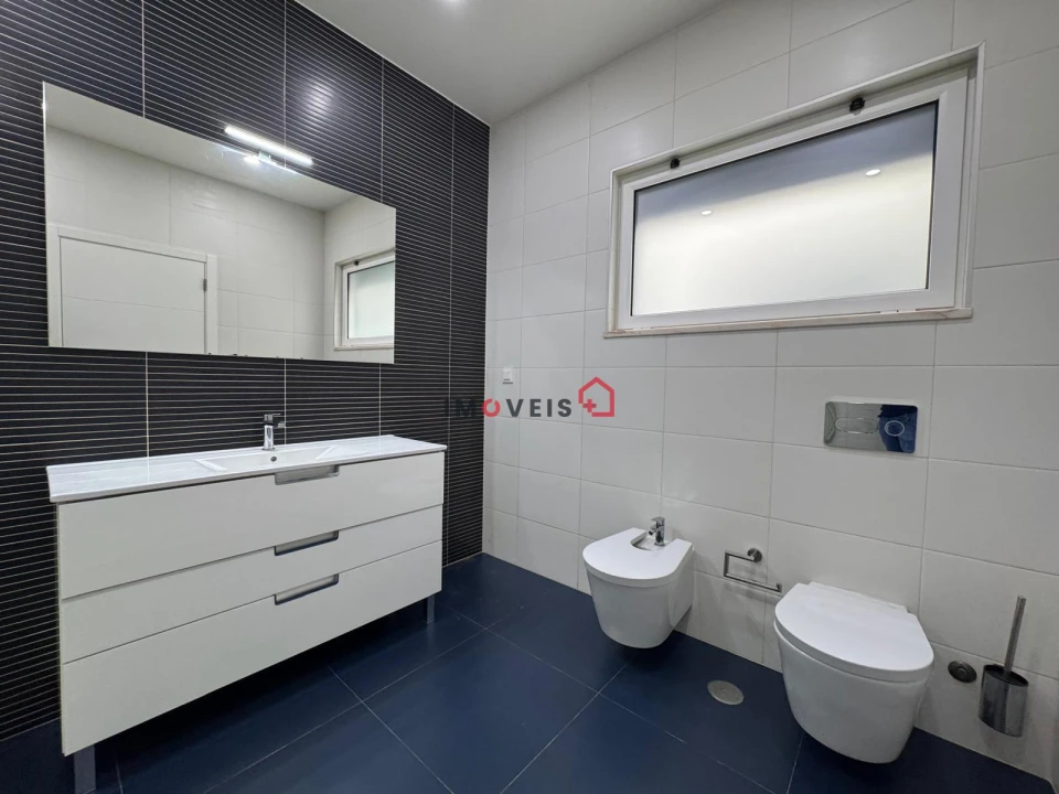 Moradia T3 para Venda em Almeirim Foto 16