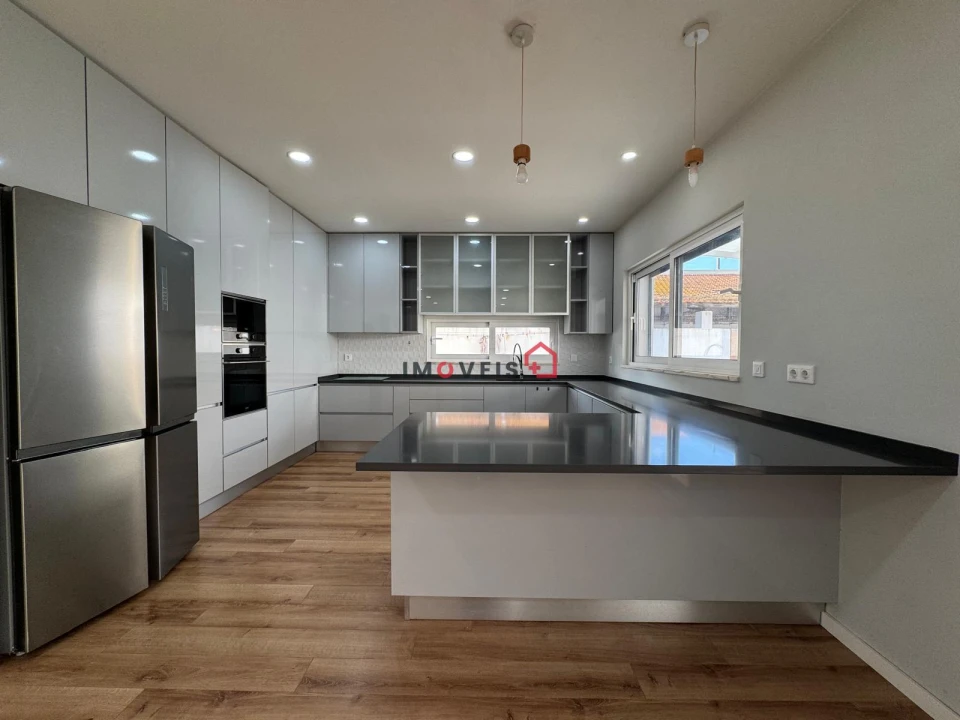 Moradia T3 para Venda em Almeirim Foto 20